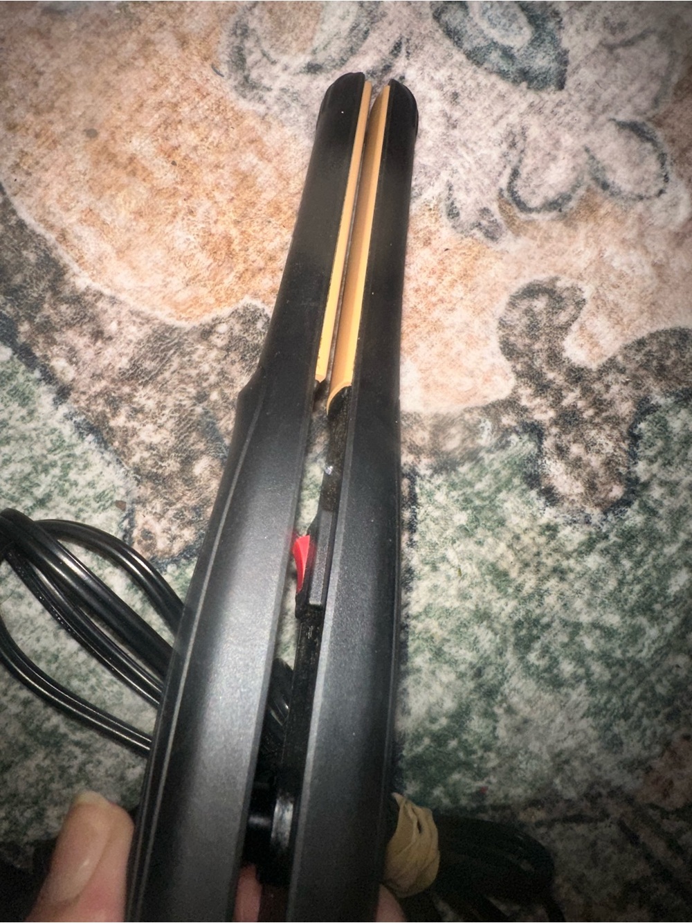 Kiss Black & Yellow Ceramic Tourmaline Hair Straightener - Picture 8 of 10